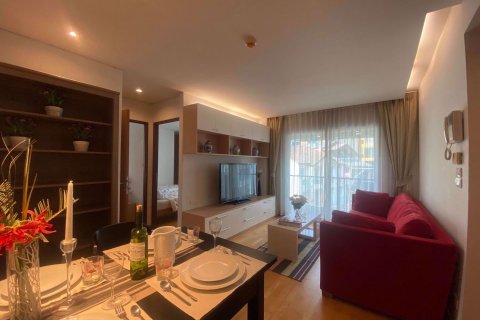 Condominio de 3 dormitorios en Phra Khanong, Bangkok, Tailandia № 48006