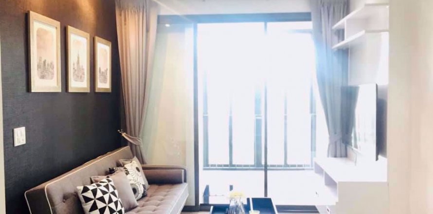 Condominio de 2 dormitorios en Huai Khwang, Bangkok, Tailandia № 48001