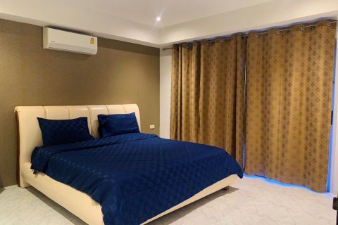 Eigentumswohnung in Phuket, Thailand, 2 Schlafzimmer  № 146142