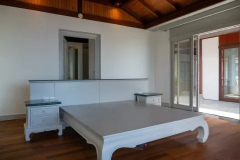 Casa de 7 dormitorios en Surin, Tailandia № 153885 - foto 22