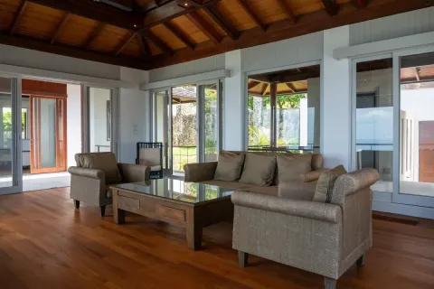 Casa de 7 dormitorios en Surin, Tailandia № 153885 - foto 9