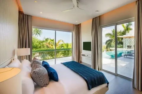 Casa de 4 dormitorios en Surin, Tailandia № 153888 - foto 10
