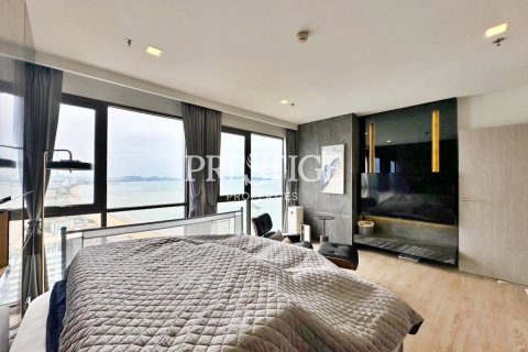 Condo in Pattaya, Thailand, 3 bedrooms № 198443 - photo 14