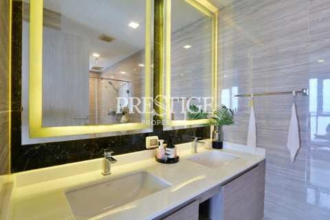 Condo in Pattaya, Thailand, 3 bedrooms № 198443 - photo 15