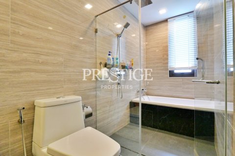 Condo in Pattaya, Thailand, 3 bedrooms № 198443 - photo 16