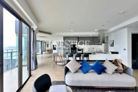 Condo in Pattaya, Thailand, 3 bedrooms № 198443 - photo 2
