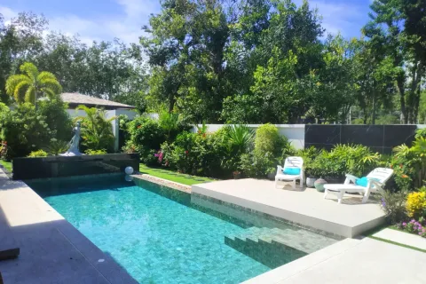 Casa de 4 dormitorios en Bang Tao, Tailandia № 153856 - foto 4