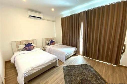 Reihenhaus in Bangkok, Thailand 3 Schlafzimmer № 189579