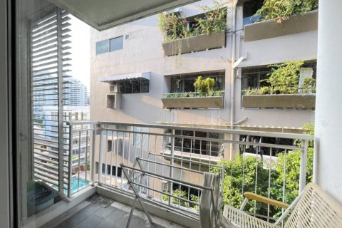 Condominio de 1 dormitorio en Khlong Toei, Bangkok, Tailandia № 172790 - foto 6