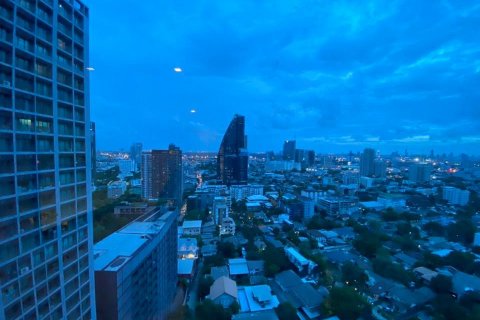 Condo in Bangkok, Thailand, 2 bedrooms  № 66389 - photo 3