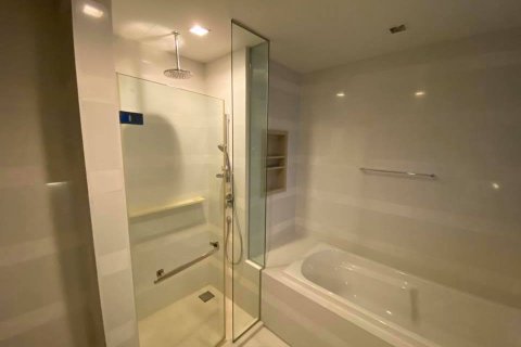 Condo in Bangkok, Thailand, 2 bedrooms  № 66389 - photo 6