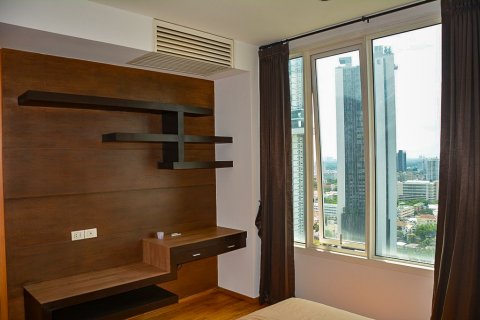 Condo in Bangkok, Thailand, 3 bedrooms  № 66386 - photo 13
