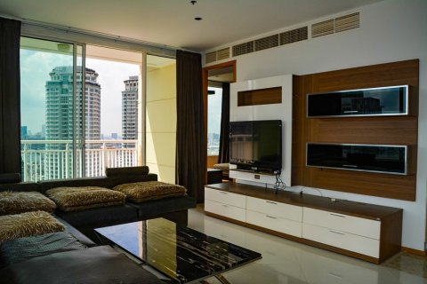 Condo in Bangkok, Thailand, 3 bedrooms  № 66386 - photo 4