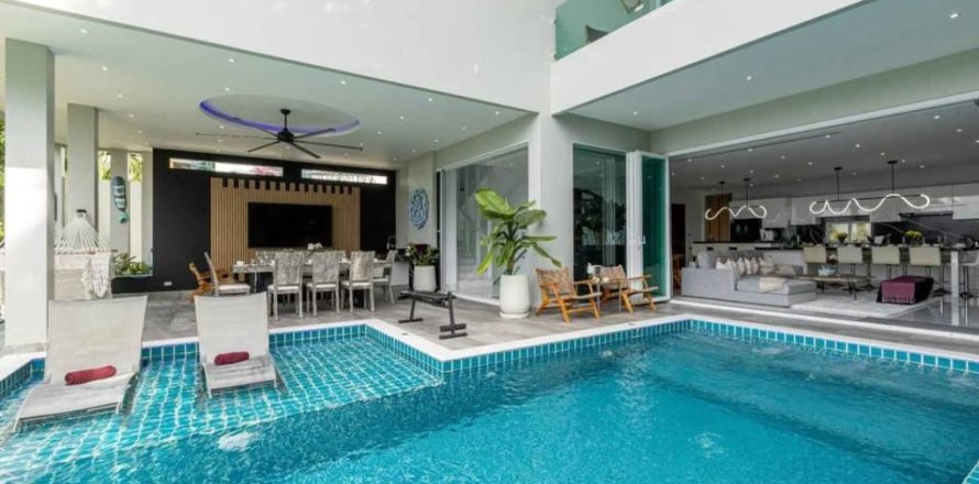 Chalet de 3 dormitorios en Phuket, Tailandia № 146684