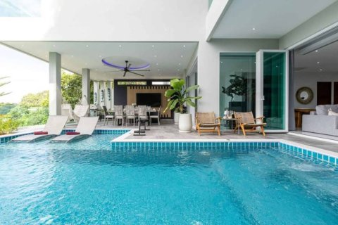Chalet de 3 dormitorios en Phuket, Tailandia № 146684 - foto 2