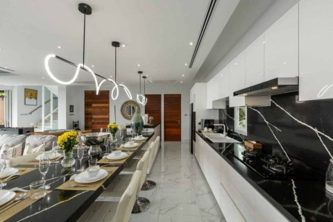 Chalet de 3 dormitorios en Phuket, Tailandia № 146684 - foto 9