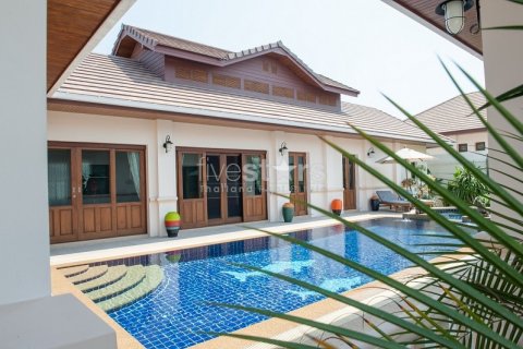 Casa de 4 dormitorios en Hua Hin, Tailandia № 67093 - foto 8