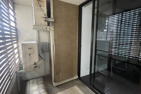 Studio in the Condo in Watthana, Bangkok, Thailand  № 159442 - Foto 18