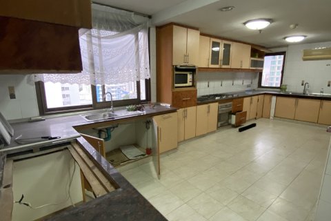 Eigentumswohnung in Watthana, Bangkok, Thailand, 4 Schlafzimmer № 200596 - Foto 27