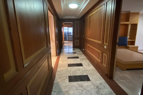 Eigentumswohnung in Watthana, Bangkok, Thailand, 4 Schlafzimmer № 200596 - Foto 21