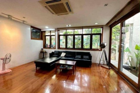 Casa de 4 dormitorios en Khlong Toei, Bangkok, Tailandia № 152383 - foto 2