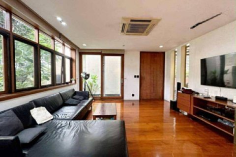 Casa de 4 dormitorios en Khlong Toei, Bangkok, Tailandia № 152383 - foto 8
