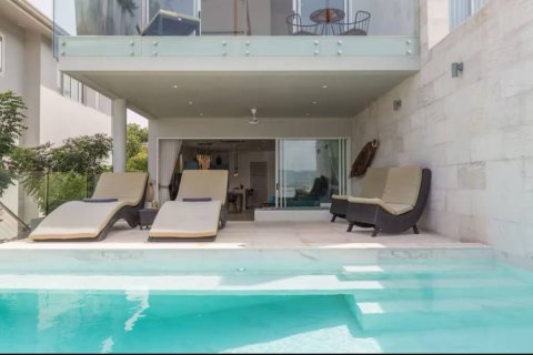 Chalet de 4 dormitorios en Surat Thani, Tailandia № 152382 - foto 3