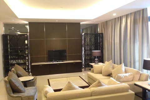 Condo à Bangkok, Thaïlande, 3 chambres  № 157550