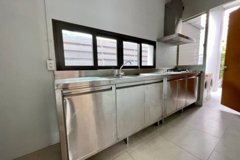 Casa de 4 dormitorios en Bangkok, Tailandia № 157548 - foto 13