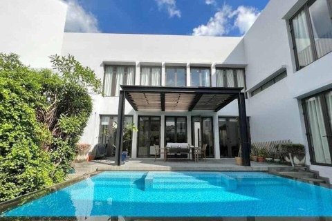 Casa de 4 dormitorios en Bangkok, Tailandia № 157548 - foto 16