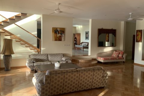 Chalet de 6 dormitorios en Phuket, Tailandia № 163276 - foto 7