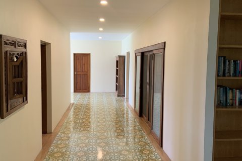 Chalet de 6 dormitorios en Phuket, Tailandia № 163276 - foto 14