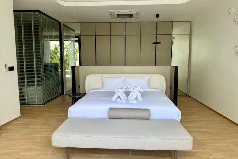 Chalet de 5 dormitorios en Bang Tao, Tailandia № 70421 - foto 20