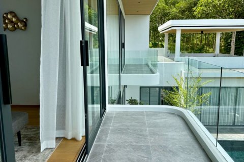 Chalet de 5 dormitorios en Bang Tao, Tailandia № 70421 - foto 23