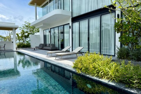 Chalet de 5 dormitorios en Bang Tao, Tailandia № 70421 - foto 5