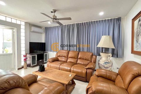 Studio in Pattaya, Thailand № 175621