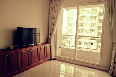 Estudio en el condominio en Khlong Toei, Bangkok, Tailandia № 205718 - foto 10