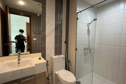 Estudio en el condominio en Khlong Toei, Bangkok, Tailandia № 205718 - foto 18