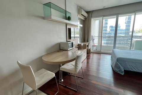 Estudio en el condominio en Khlong Toei, Bangkok, Tailandia № 205718 - foto 22