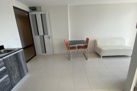 Condominio de 1 dormitorio en Bangkok, Tailandia № 205720 - foto 6