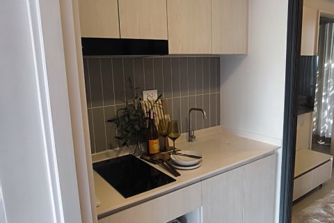 Condominio de 1 dormitorio en Lat Phrao, Bangkok, Tailandia № 203564 - foto 2