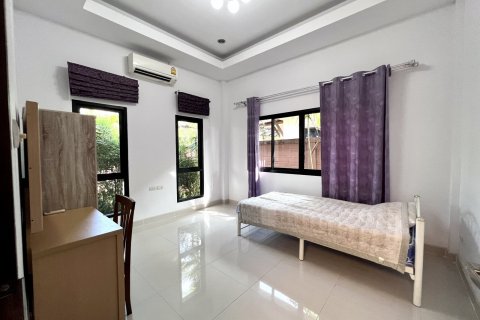 Casa de 3 dormitorios en Bang Lamung, Tailandia № 44889 - foto 16
