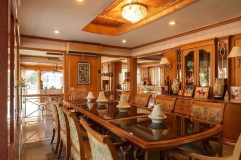 Maison à Thawi Watthana, Bangkok, Thaïlande 4 chambres № 151365