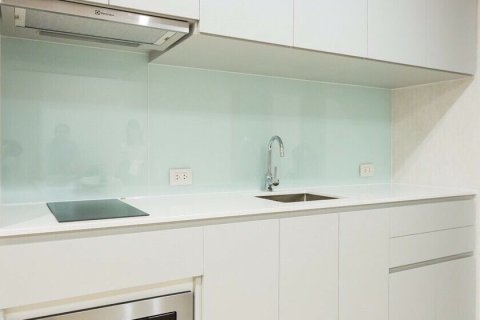 Studio in the Condo in Pathum Wan, Bangkok, Thailand  № 159340 - Foto 9