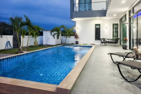 Chalet de 4 dormitorios en Pran Buri, Tailandia № 152613 - foto 2