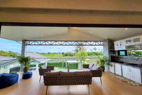 Casa de 4 dormitorios en Hua Hin, Tailandia № 152614 - foto 5