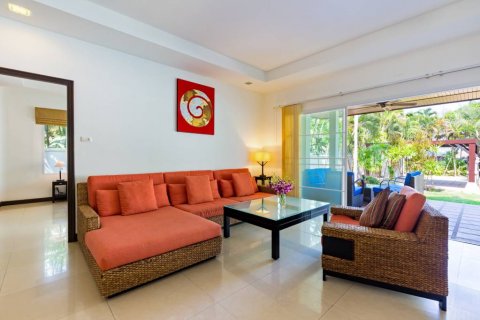 Chalet de 3 dormitorios en Phuket, Tailandia № 118434 - foto 6