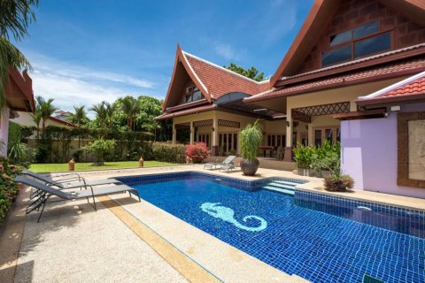 Chalet de 5 dormitorios en Phuket, Tailandia № 118436 - foto 7