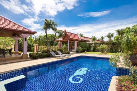 Chalet de 5 dormitorios en Phuket, Tailandia № 118436 - foto 4
