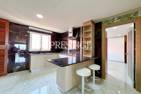 Condominio de 2 dormitorios en Pattaya, Tailandia № 197805 - foto 10
